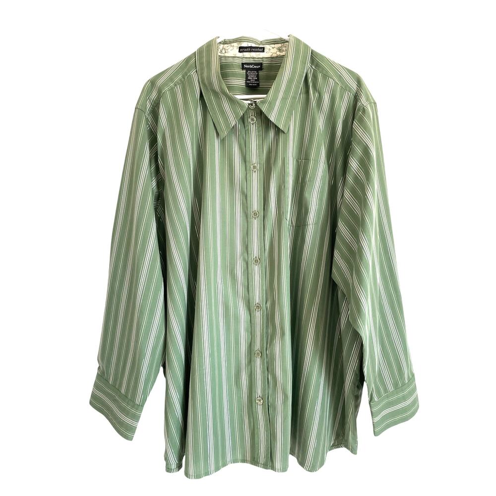 NorthCrest Wrinkle Resistant button up shirt green silver striped collar pocket
